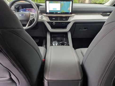 New 2026 Ford Explorer Active image 27