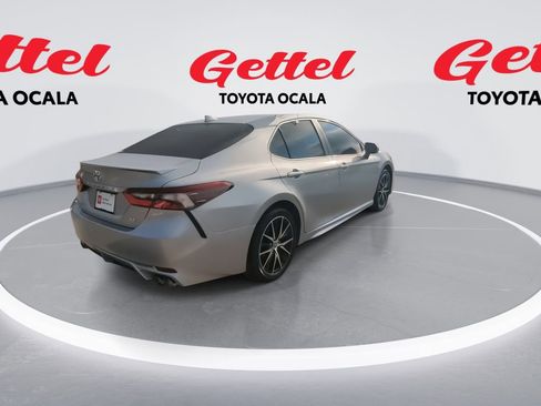 Used 2023 Toyota Camry SE image 8