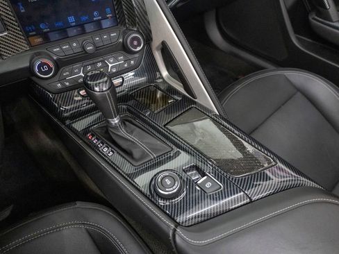 Used 2016 Chevrolet Corvette Z06 w/ 3LZ Preferred Equipment Group RWD image 22