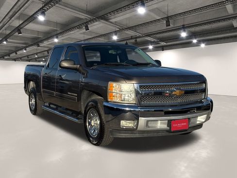 Used 2013 Chevrolet Silverado 1500 LT w/ Interior Plus Package image 2