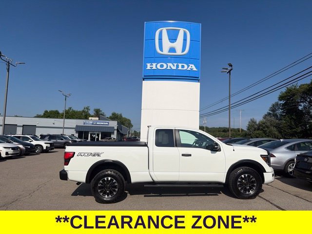 Used 2020 Nissan Titan PRO-4X AWD/4WD image 1
