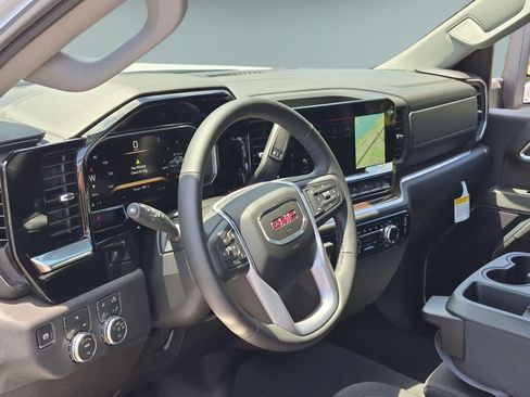 New 2026 GMC Sierra 3500 SLE w/ SLE Value Package AWD/4WD image 9