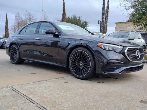 New 2026 Mercedes-Benz E 350 4MATIC Sedan image 5