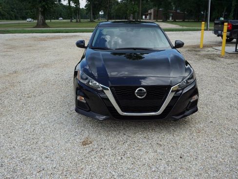 Used 2021 Nissan Altima 2.5 S w/ Driver Assist Package FWD image 3