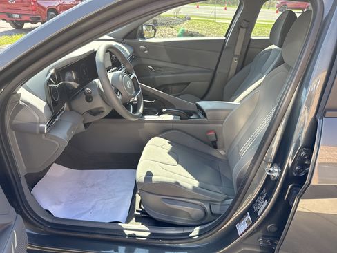 Certified 2024 Hyundai Elantra SEL image 22