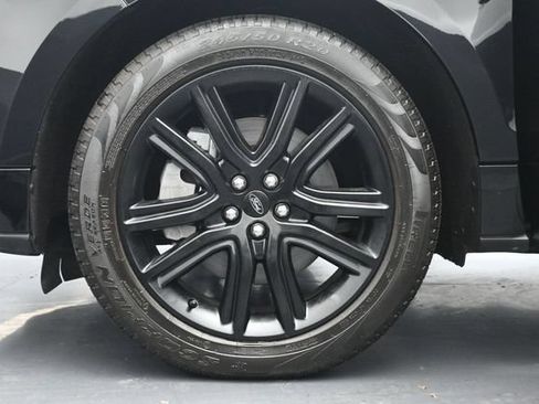 Certified 2024 Ford Edge ST-Line AWD/4WD image 31