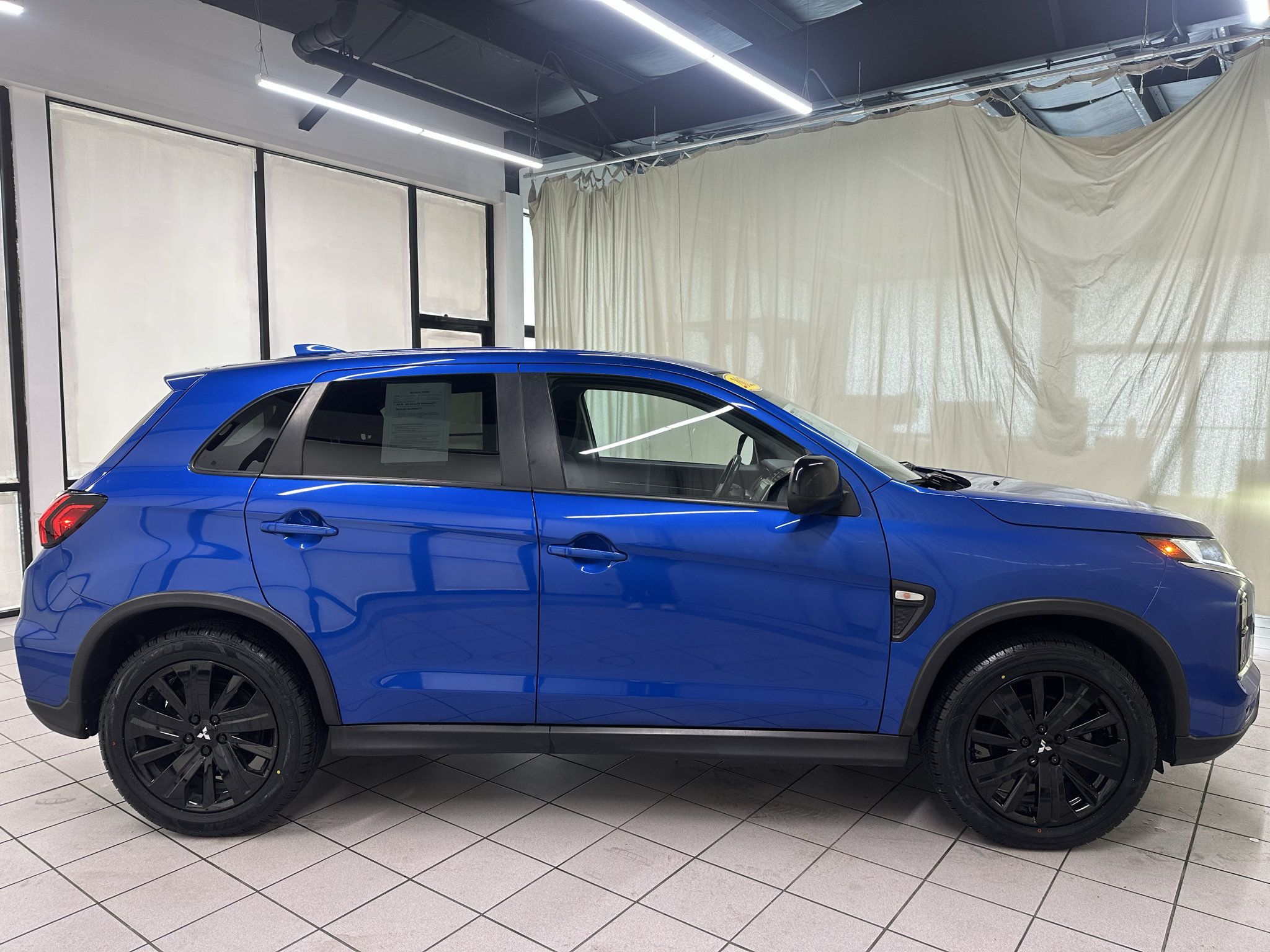 Used 2022 Mitsubishi Outlander Sport LE FWD image 3