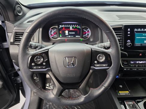 Used 2025 Honda Passport Black Edition image 19