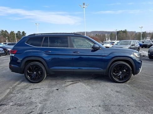 Certified 2022 Volkswagen Atlas SE image 11