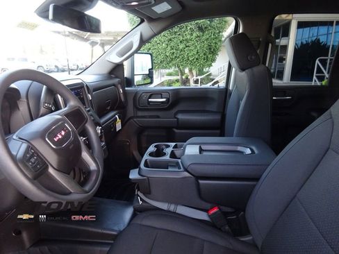 New 2026 GMC Sierra 2500 Pro w/ Convenience Package image 13