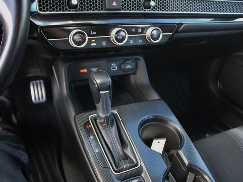 Used 2022 Honda Civic Sport image 16