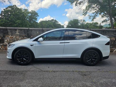 Used 2023 Tesla Model X AWD/4WD image 8