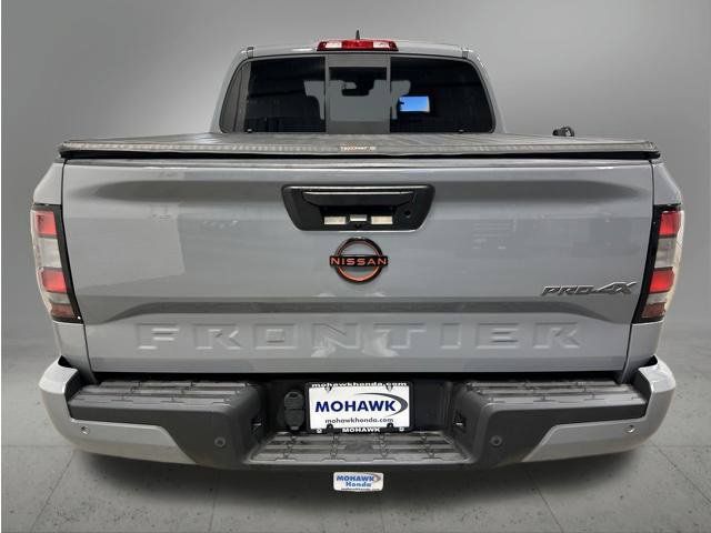 Used 2022 Nissan Frontier PRO-4X AWD/4WD image 4