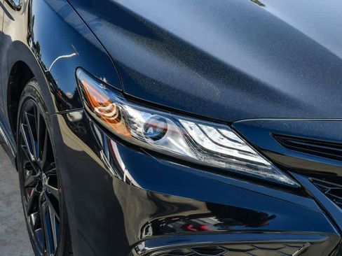 Used 2023 Toyota Camry XSE image 4