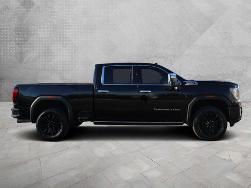 Used 2023 GMC Sierra 2500 Denali w/ Denali Black Diamond Edition image 2