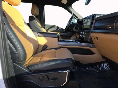 Used 2023 Ford F250 Lariat w/ Chrome Package image 21