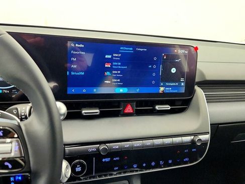 Used 2025 Hyundai Ioniq 5 SEL image 15