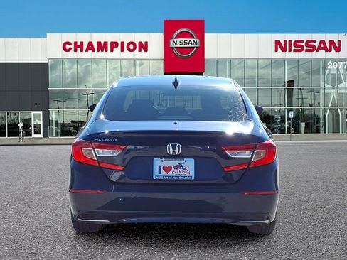 Used 2018 Honda Accord LX image 7