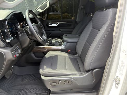 Used 2022 Chevrolet Silverado 1500 RST image 9