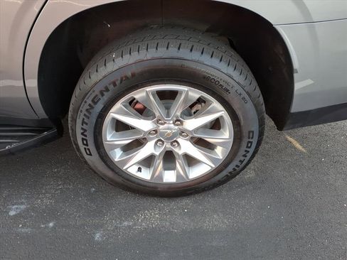 Used 2023 Chevrolet Tahoe Premier w/ Advanced Technology Package image 9