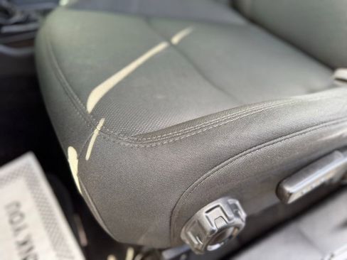 Used 2020 Jeep Wrangler Sport image 25