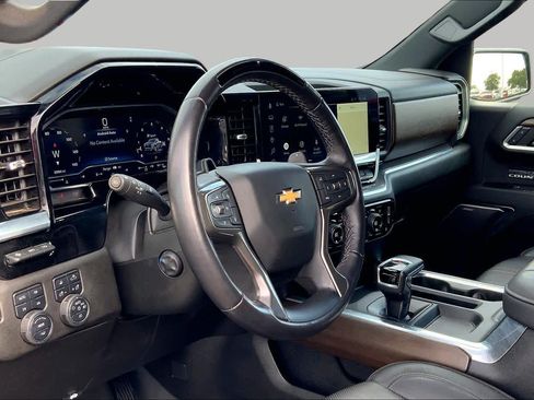Used 2024 Chevrolet Silverado 1500 High Country AWD/4WD image 18