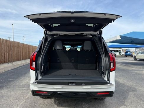 New 2026 Ford Expedition Platinum w/ Stealth Appearance Package image 7