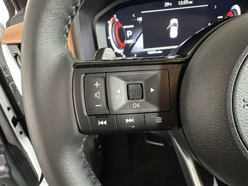 Used 2024 Nissan Rogue Platinum w/ Platinum Premium Package AWD/4WD image 15