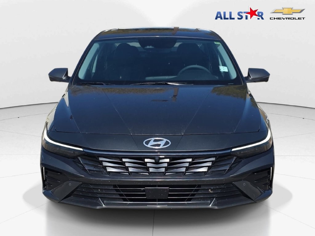 Used 2024 Hyundai Elantra Limited FWD image 9