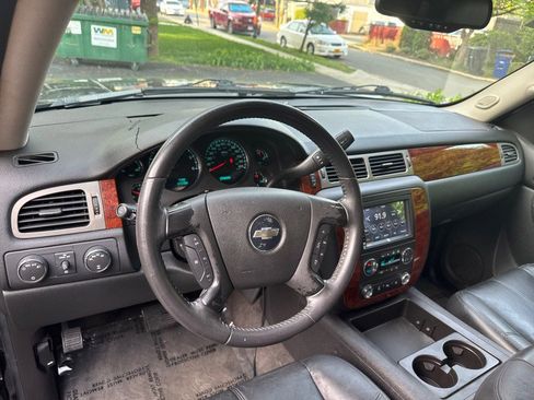 Used 2010 Chevrolet Tahoe LT w/ Regional Value Package AWD/4WD image 79