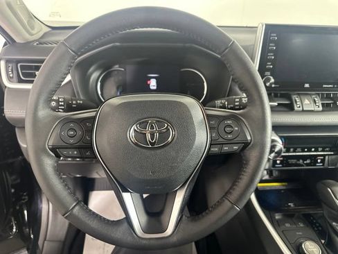 Used 2021 Toyota RAV4 Limited AWD/4WD image 15