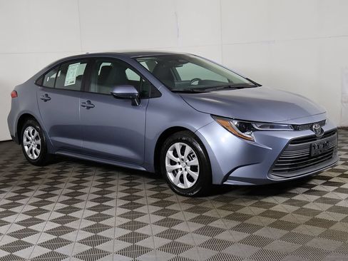 Used 2023 Toyota Corolla LE FWD image 42