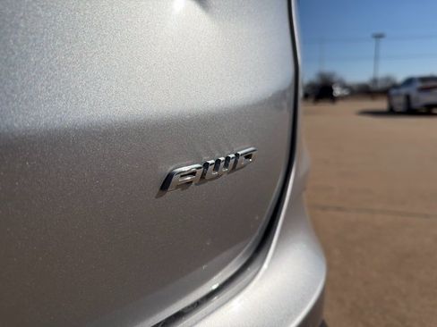 Used 2024 Ford Edge SEL image 13