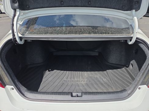 Used 2022 Honda Accord Sport image 14
