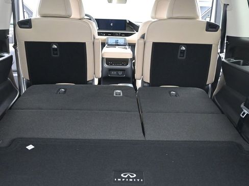 New 2026 INFINITI QX80 Pure w/ Cargo Package image 11