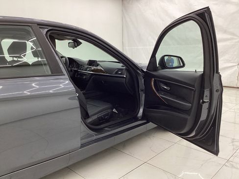 Used 2014 BMW 320i xDrive Sedan image 19