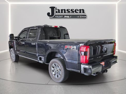 Used 2024 Ford F250 Lariat w/ Lariat Ultimate Package AWD/4WD image 3