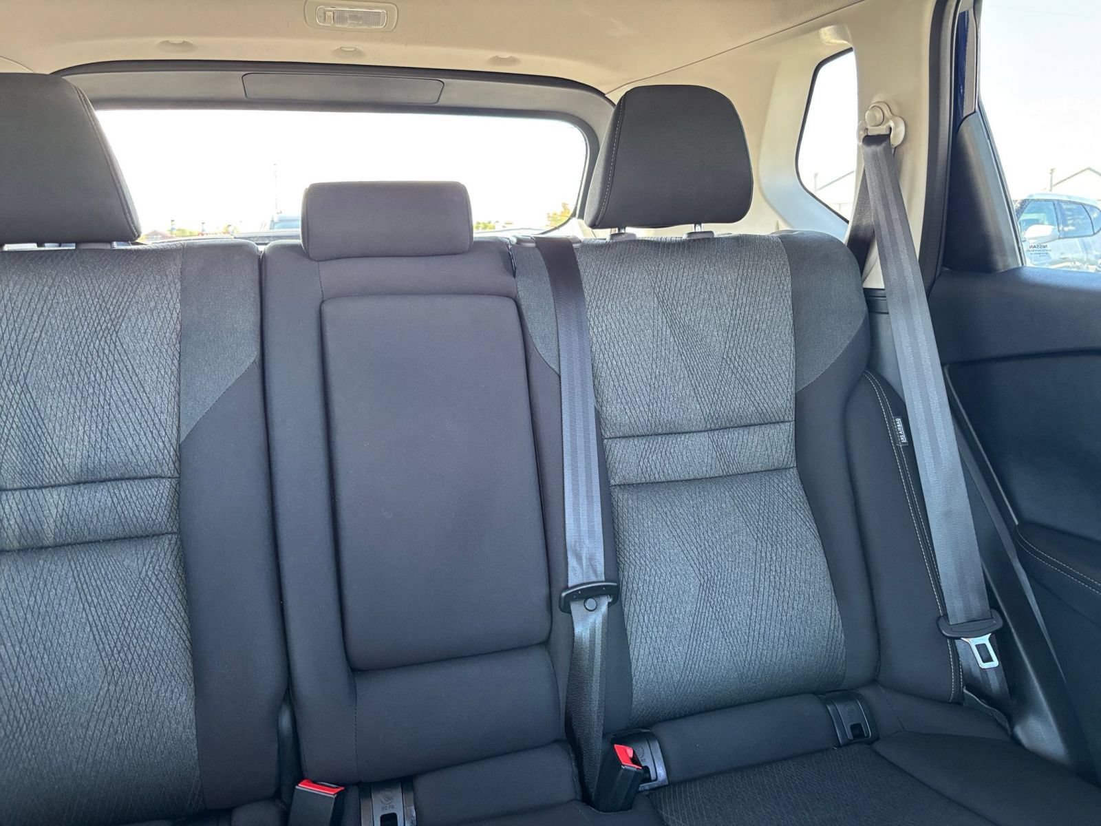 Used 2025 Nissan Rogue SV AWD/4WD image 38