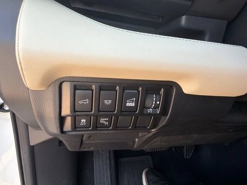 Used 2021 Subaru Ascent Limited w/ Technology Package AWD/4WD image 14