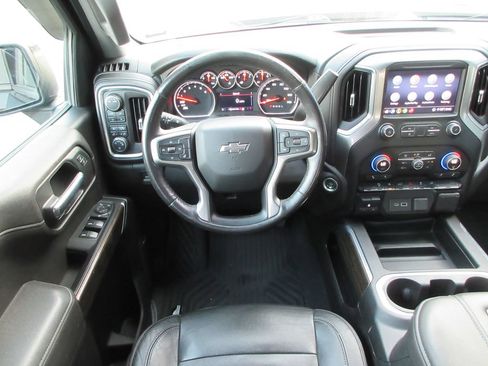 Certified 2020 Chevrolet Silverado 1500 LT Trail Boss AWD/4WD image 17