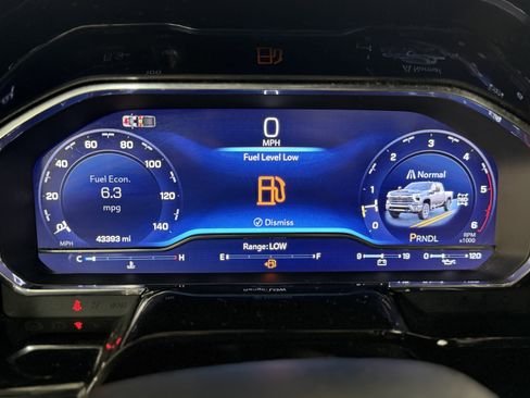 Used 2024 Chevrolet Silverado 2500 LT w/ Midnight Edition image 16