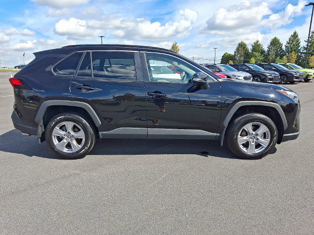 Used 2025 Toyota RAV4 XLE w/ Convenience Package AWD/4WD image 8