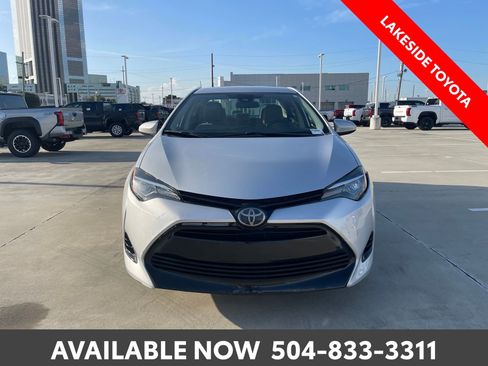 Used 2018 Toyota Corolla LE FWD image 8