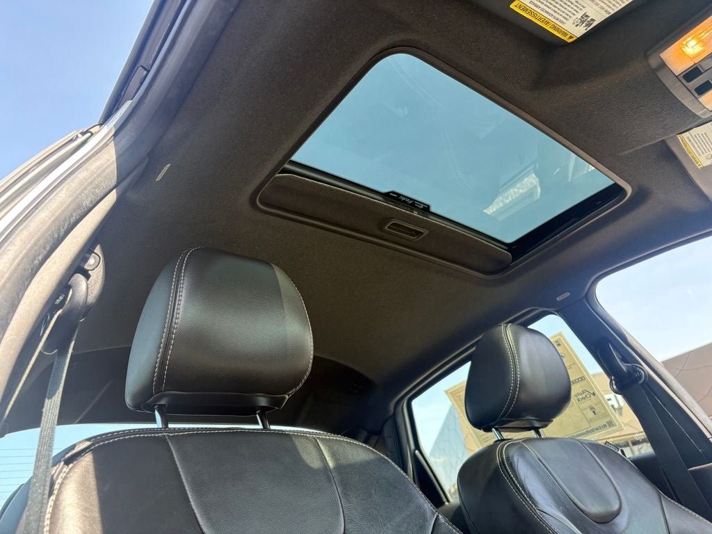Used 2009 Ford Focus SEL FWD image 38