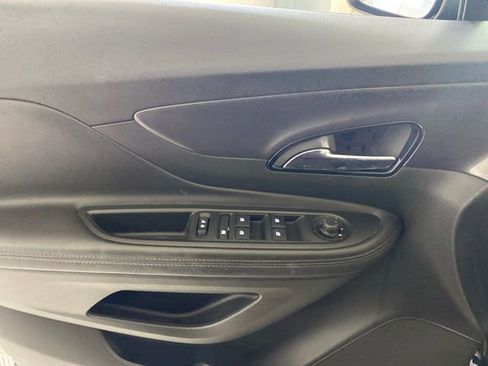 Used 2022 Buick Encore Preferred w/ Safety Package II AWD/4WD image 26