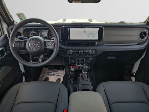 Used 2026 Jeep Gladiator Mojave AWD/4WD image 10