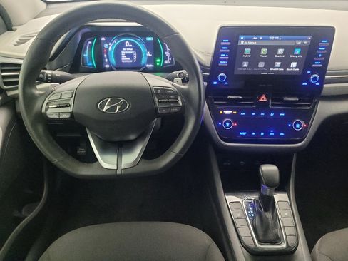 Used 2020 Hyundai Ioniq SE FWD image 22