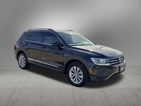 Used 2018 Volkswagen Tiguan SE image 8