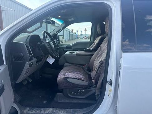Used 2018 Ford F150 XLT w/ Equipment Group 302A Luxury AWD/4WD image 3