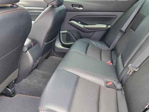 Used 2024 Nissan Altima 2.5 SR FWD image 11